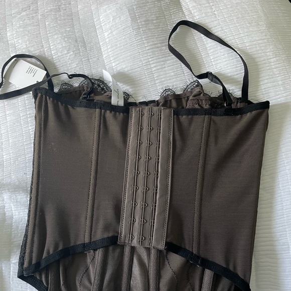 Black Urban Corset Top - Picture 2 of 3